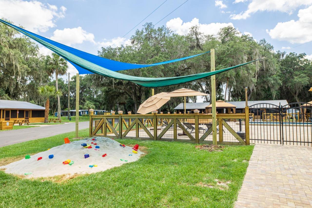 Lake Panasoffkee Idlewild Lodge And Rv Park מראה חיצוני תמונה