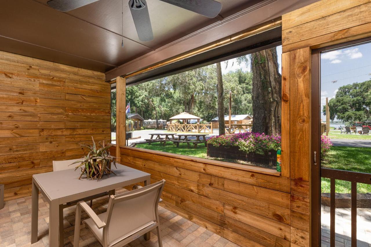 Lake Panasoffkee Idlewild Lodge And Rv Park מראה חיצוני תמונה