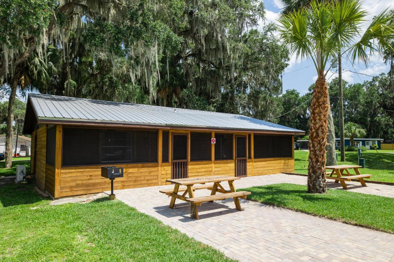 Lake Panasoffkee Idlewild Lodge And Rv Park מראה חיצוני תמונה